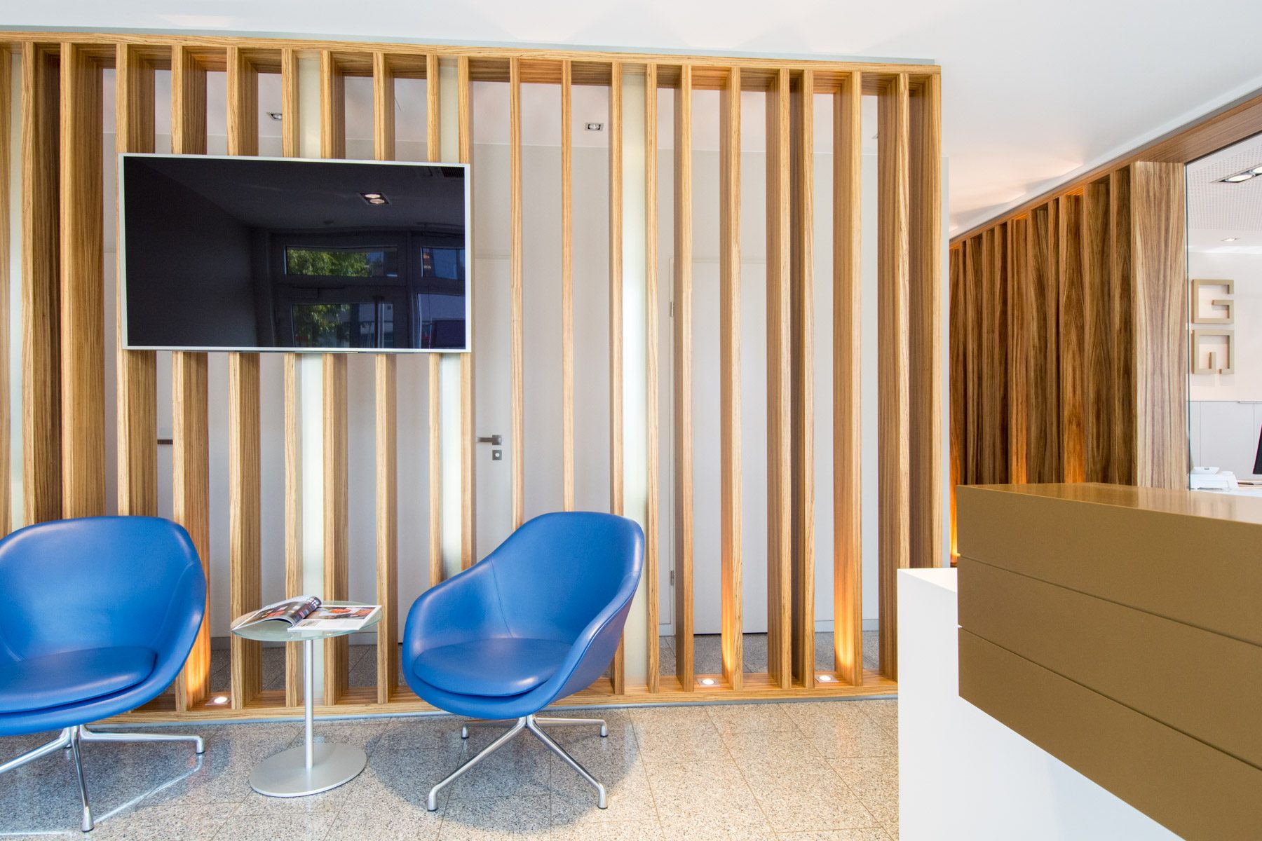 Wartebereich im Büro von GOLD IMMOBILIEN in Mainz-Finthen