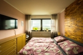 Schlafzimmer - GOLDIMMOBILIEN: Gepflegte 3-Zimmer Wohnung mit tollem Ausblick